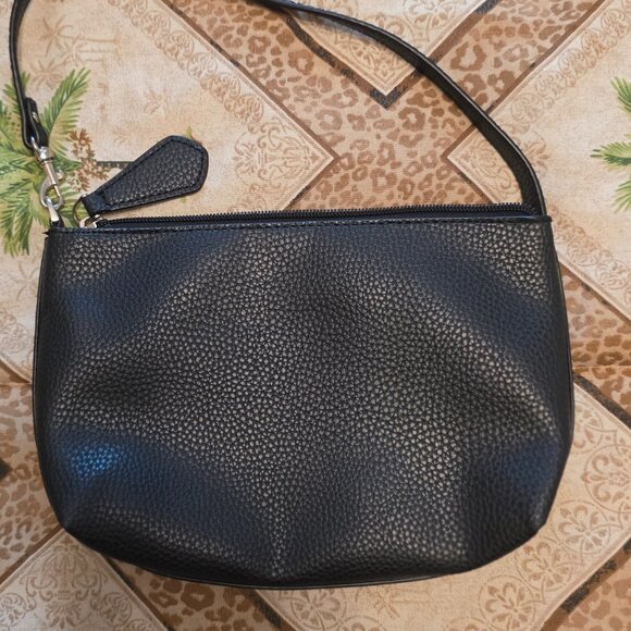 Guess Large Black Wristlet Like NEW - Picture 2 of 4
